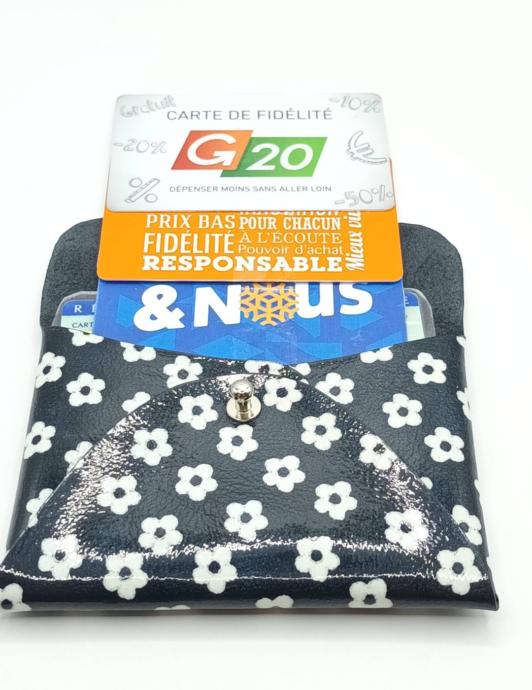 Porte-cartes Noir à petites fleurs blanches