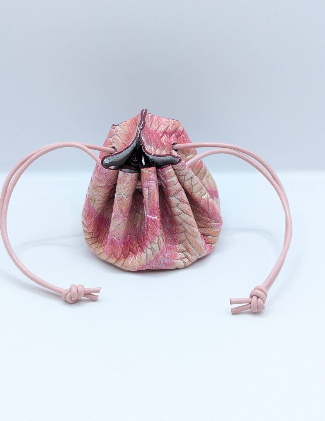 Petite bourse Rose nuancé Effet tressé