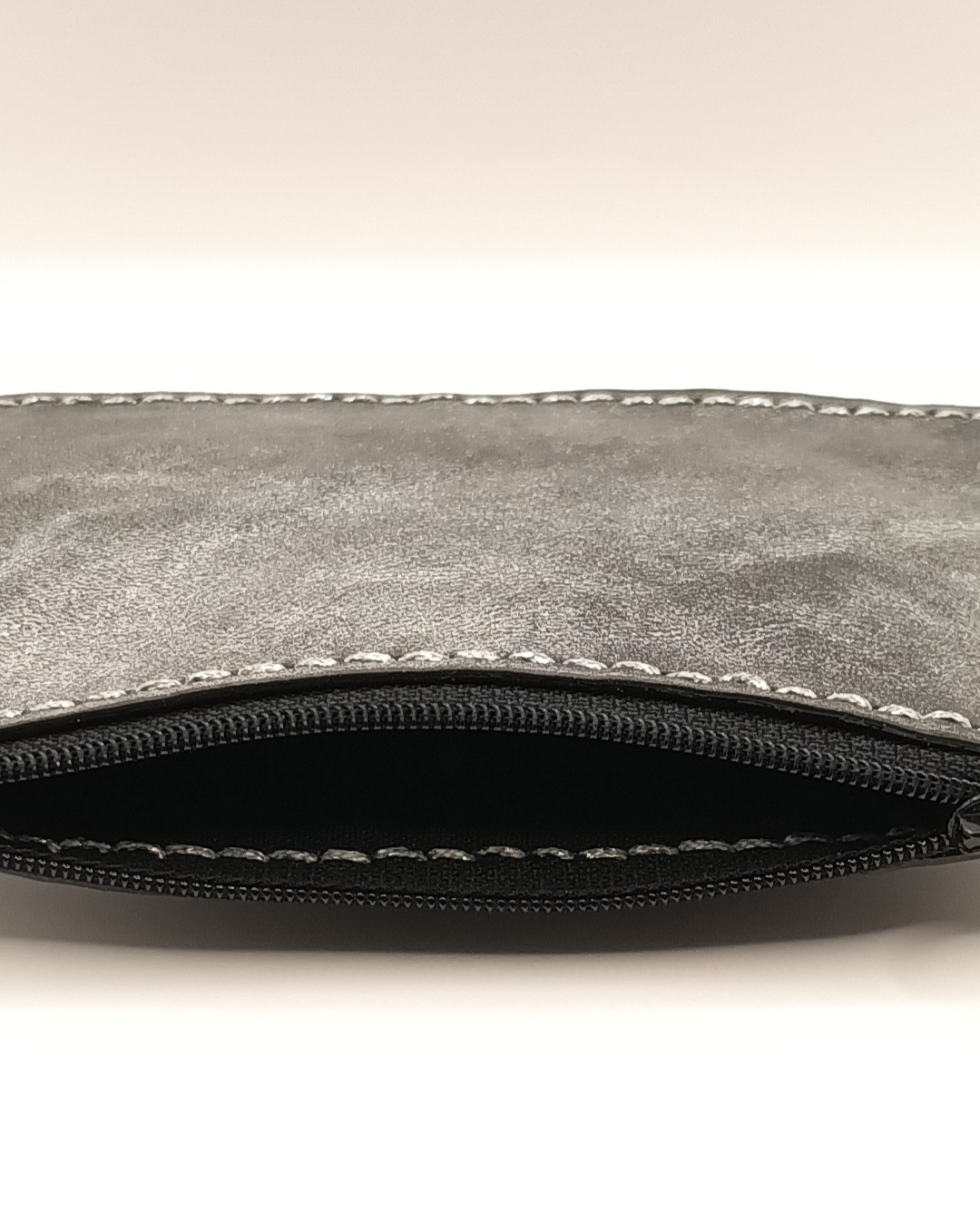 Porte-monnaie argent foncé et noir