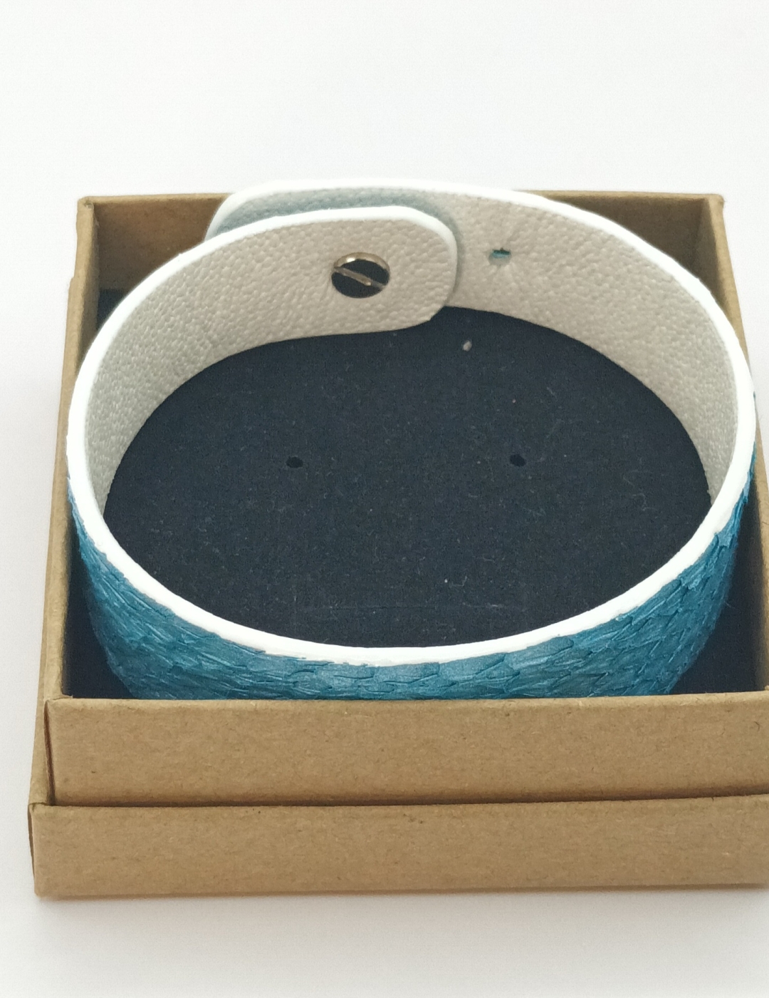 Bracelet turquoise et blanc en saumon