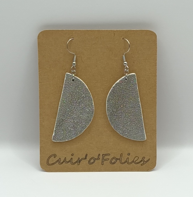 Boucles d’oreilles demi-lune en galuchat argent