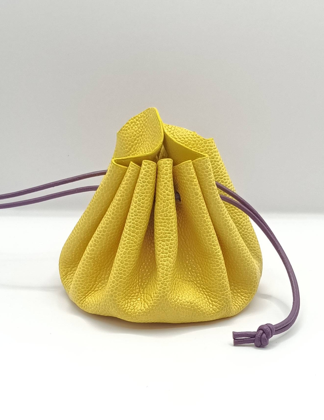 Grande bourse Jaune Grainé