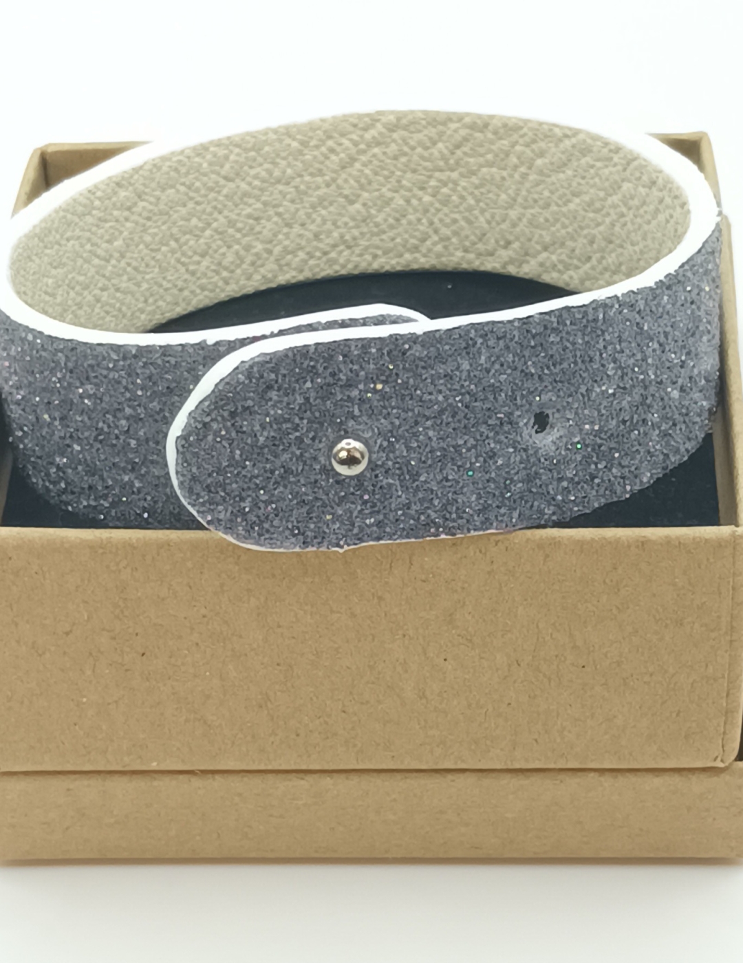 Bracelet perlé gris et écru