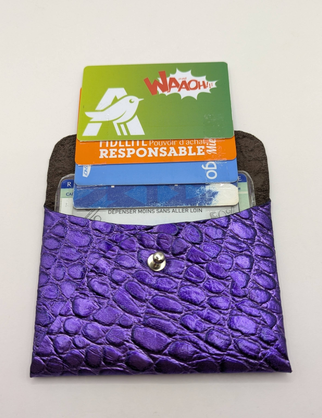 Porte-cartes Violet métallisé imitation crocodile