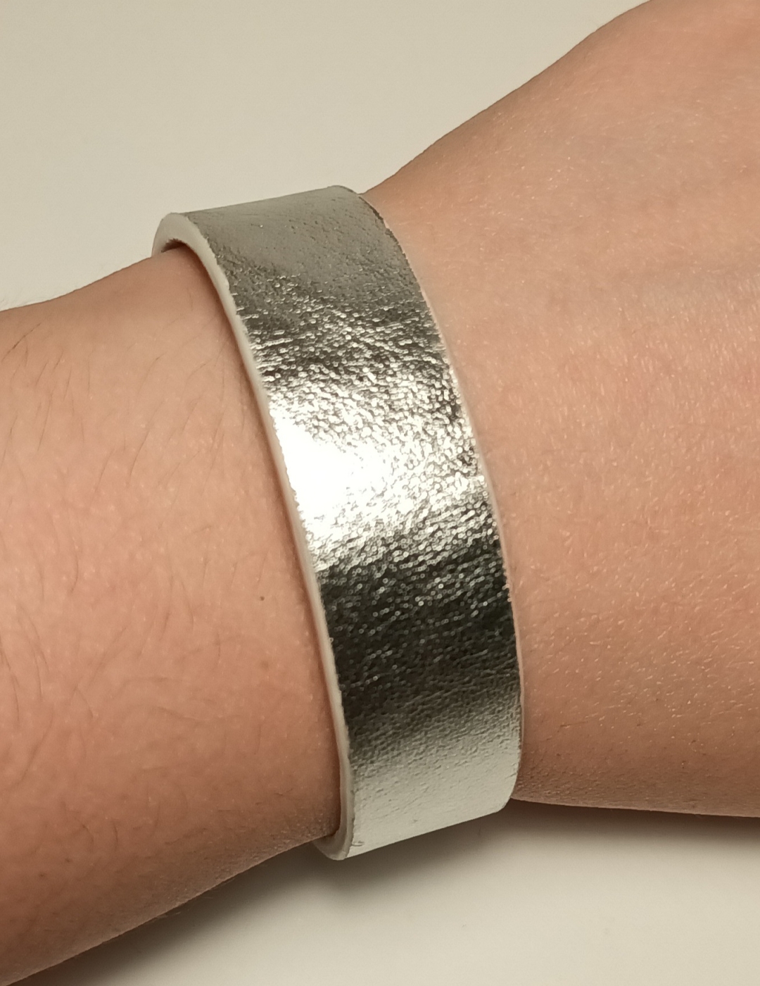 Bracelet argenté effet miroir