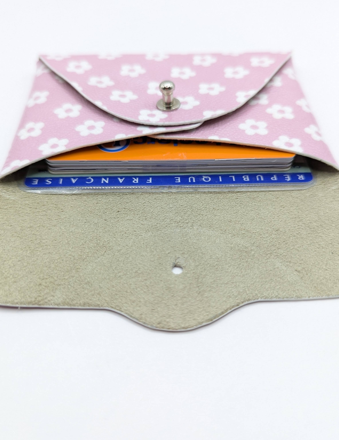 Porte-cartes Rose clair à petites fleurs blanches