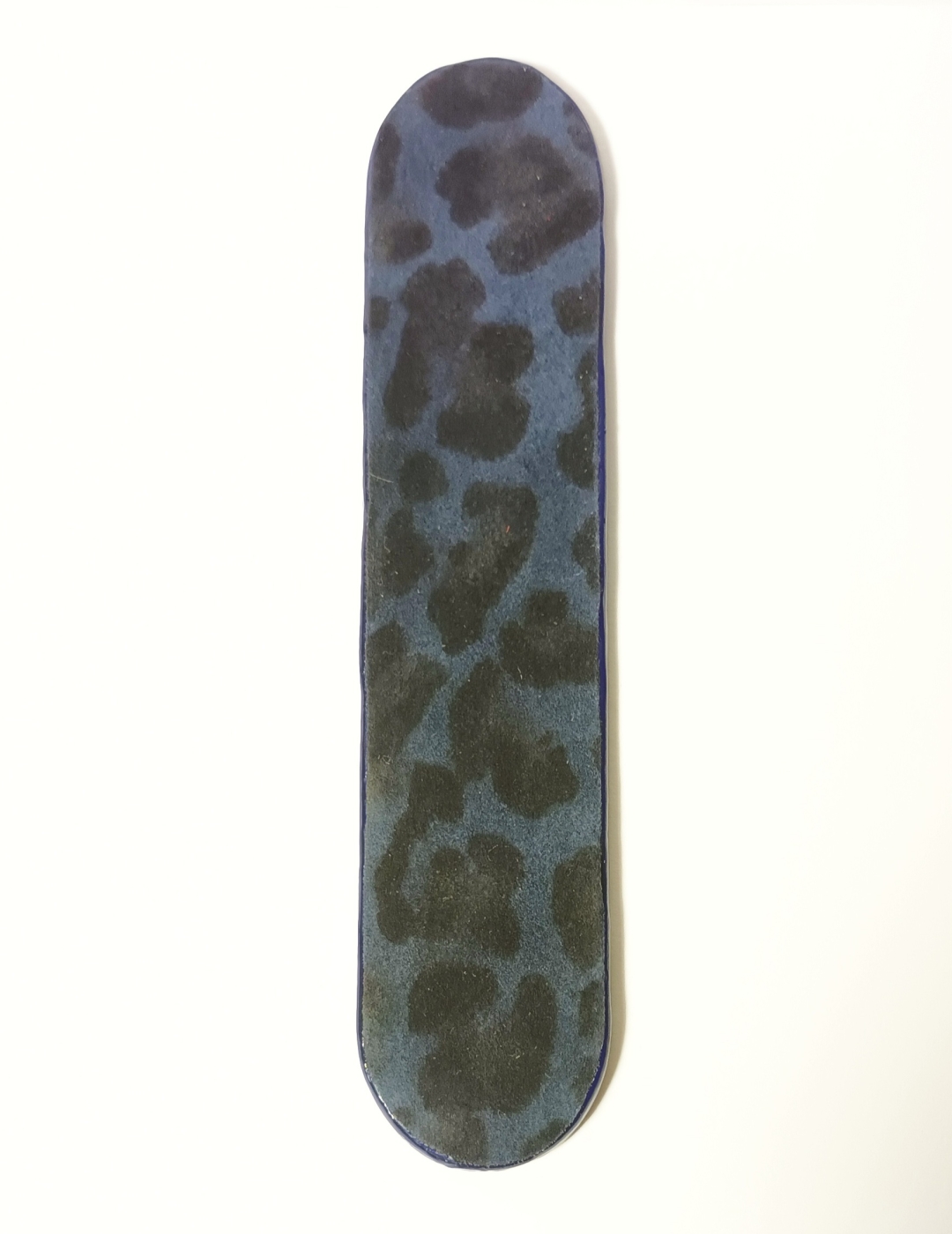 Marque-page léopard bleu velours et bleu marine