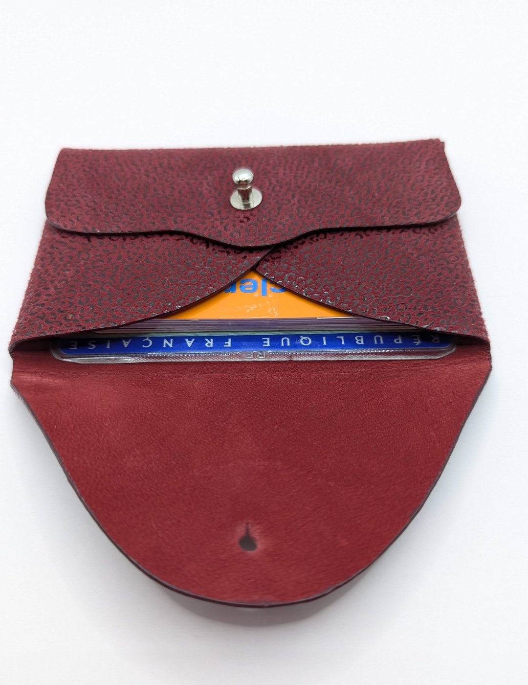 Porte-cartes Bordeaux imitation léopard