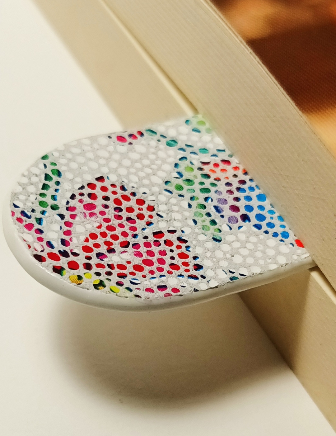 Marque-page blanc et fleuri blanc