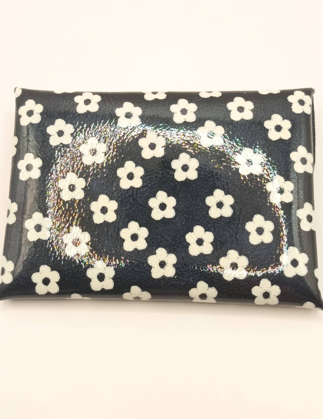 Porte-cartes Noir à petites fleurs blanches