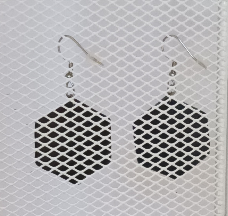 Boucles d’oreilles grand hexagone en galuchat jaune