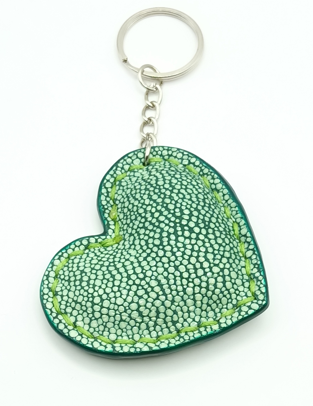 Porte-clés cœur vert foncé effet crocodile et vert effet galuchat