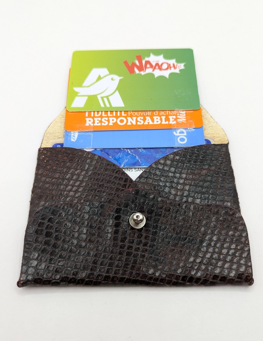 Porte-cartes Bordeaux très foncé imitation serpent