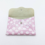 Porte-cartes Rose clair à petites fleurs blanches