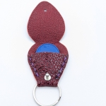 Étui à médiator Bordeaux imitation léopard