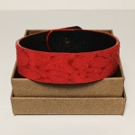 Bracelet rouge nervuré