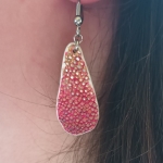 Boucles d’oreilles petite goutte en galuchat vert