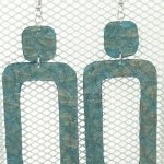 Grandes Boucles d’oreilles rectangulaire verte à reflets or en Perche