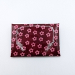 Porte-cartes Rouge à petites fleurs rose