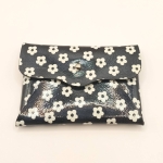 Porte-cartes Noir à petites fleurs blanches