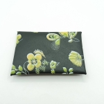 Porte-cartes Noir à fleurs vertes